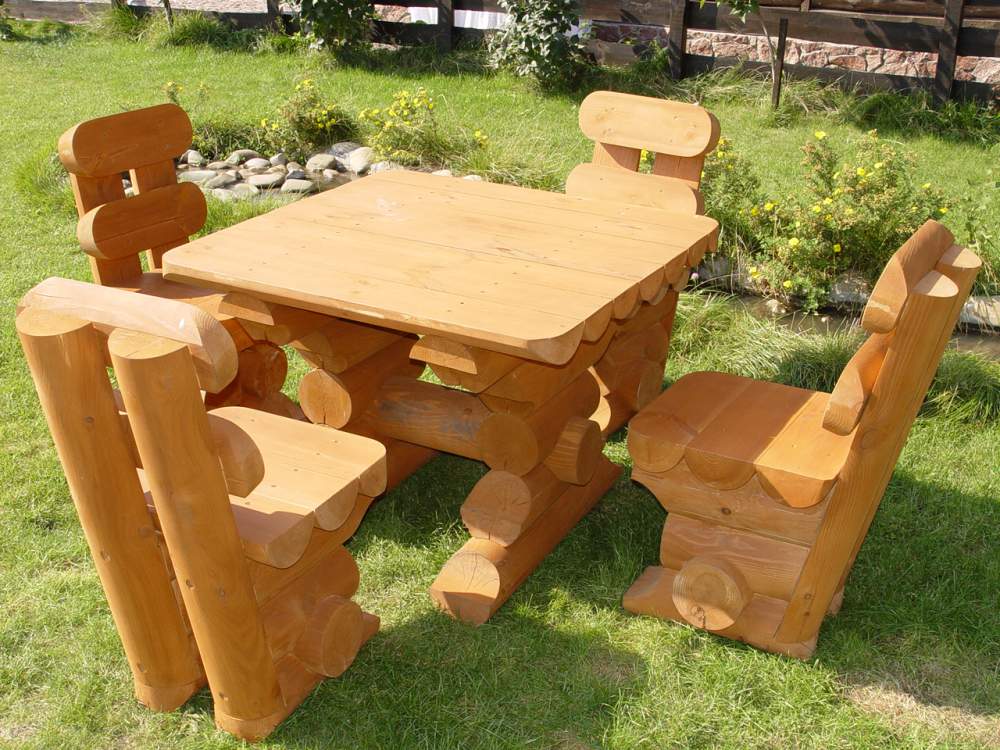 Разная деревянная мебель требует разной отделки